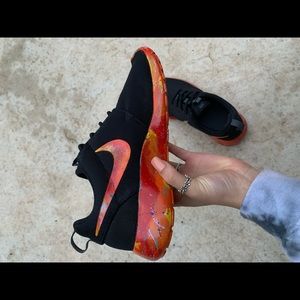 Custom Nike Roshes